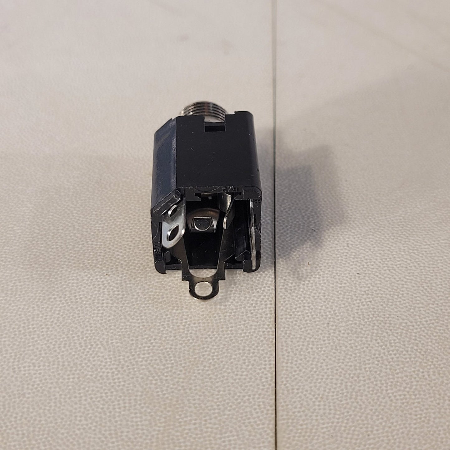 *Lot of 51* SwitchCraft 112BX Phone Connectors 3C Enclosed 1/4V ROHS3 Compliant