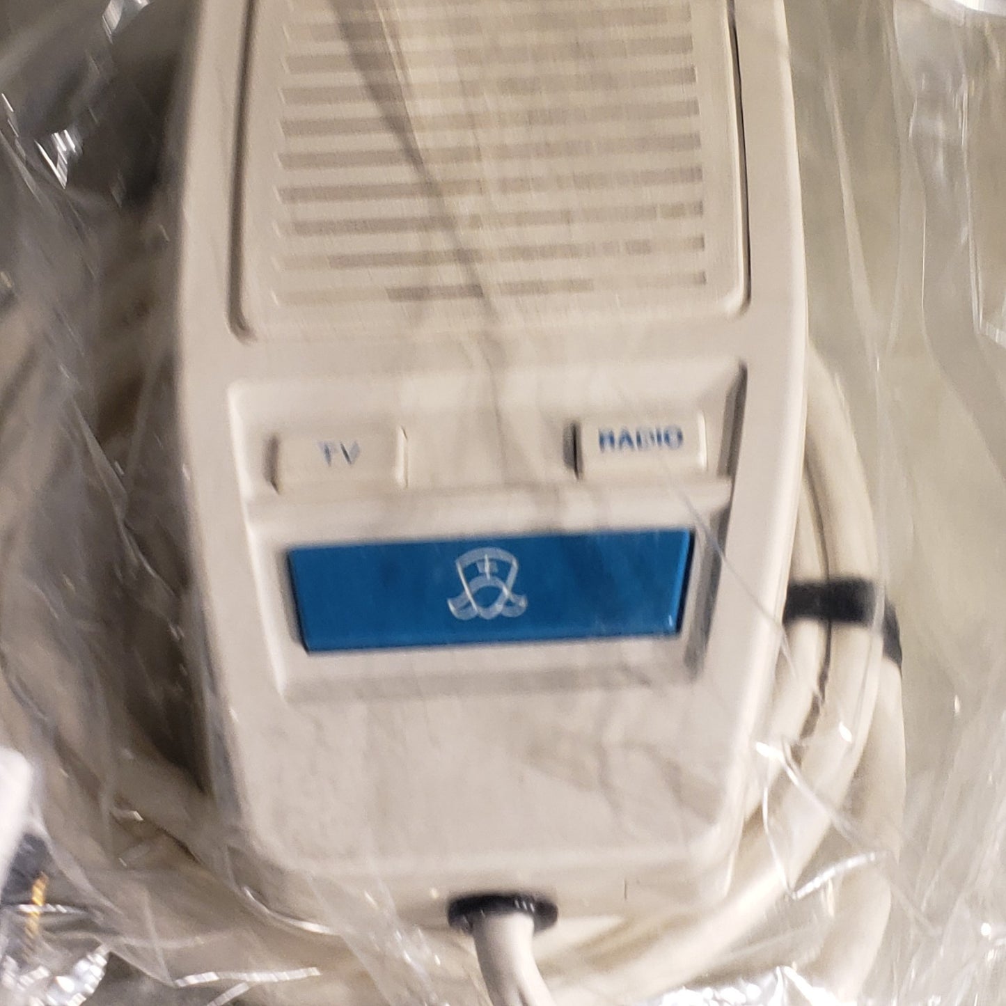 Fisher Berkeley HTX-563 Ektacom Nurse Call Switch TV Radio Remote DA-15 Plug