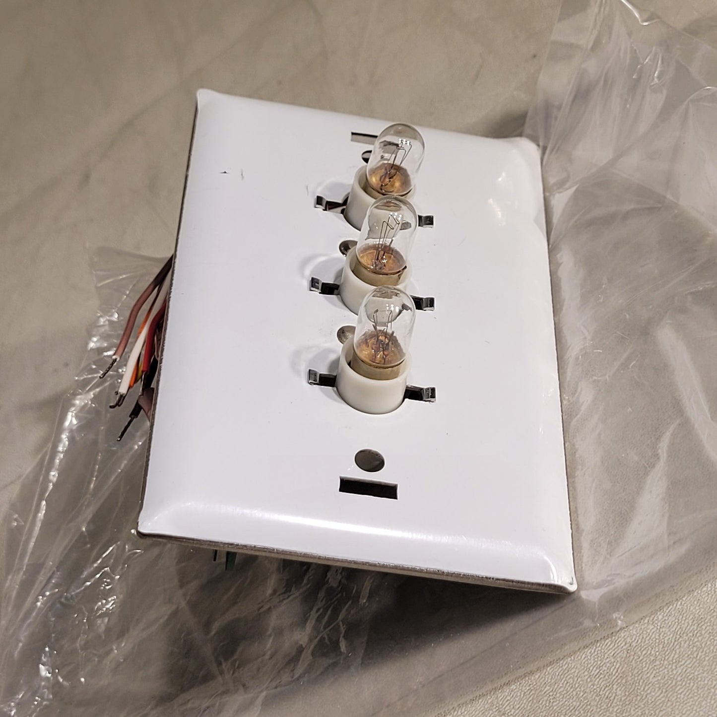 Fisher Berkeley HZO-30 3 Light Call Light B02766-31 Rev F Stainless Steel Plate
