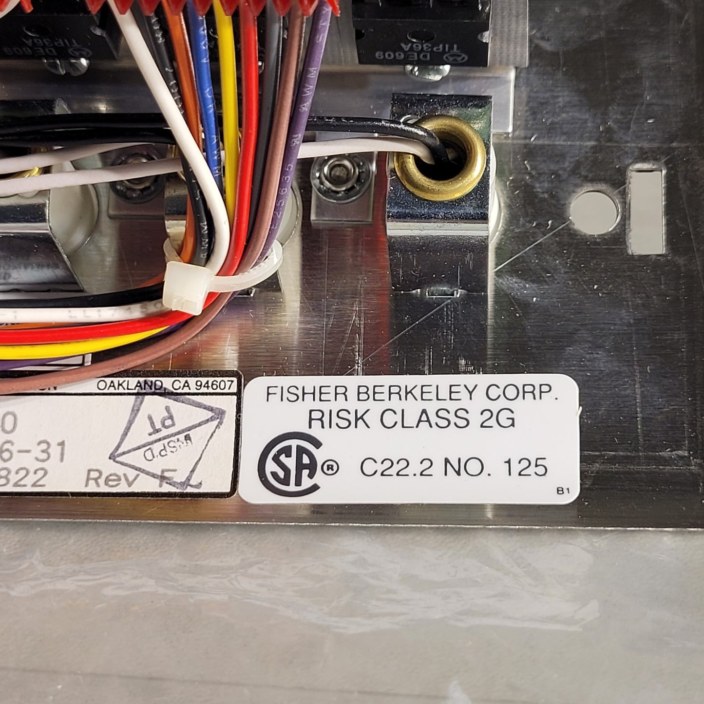 Fisher Berkeley HZO-30 3 Light Call Light B02766-31 Rev F Stainless Steel Plate