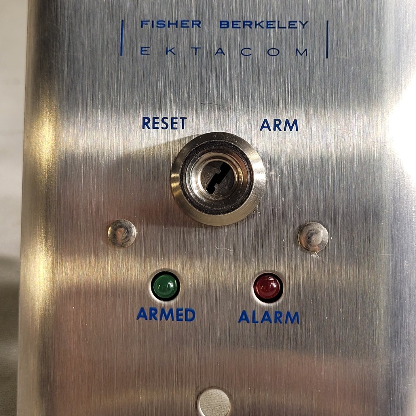 Ektacom HPCB-LA Hospital Alarm Sign Rest Arm Key Controlled Lock
