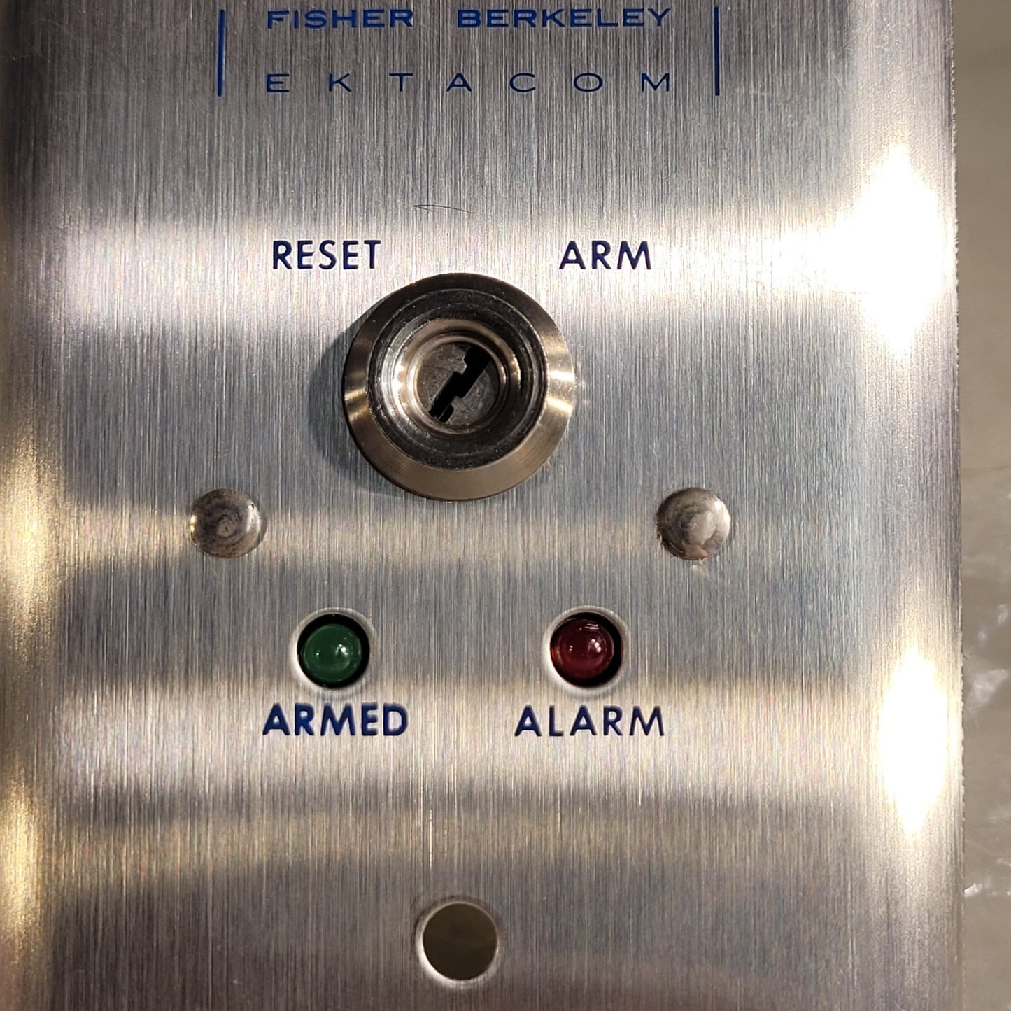 Ektacom HPCB-LA Hospital Alarm Sign Rest Arm Key Controlled Lock