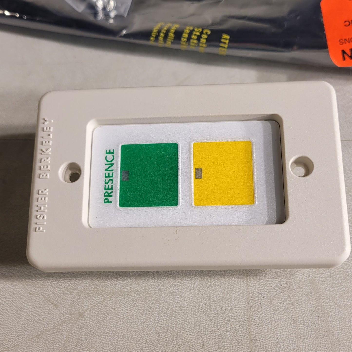Fisher Berkeley HCBSP-10D Hospital Green Yellow Presence Press Signaling Button