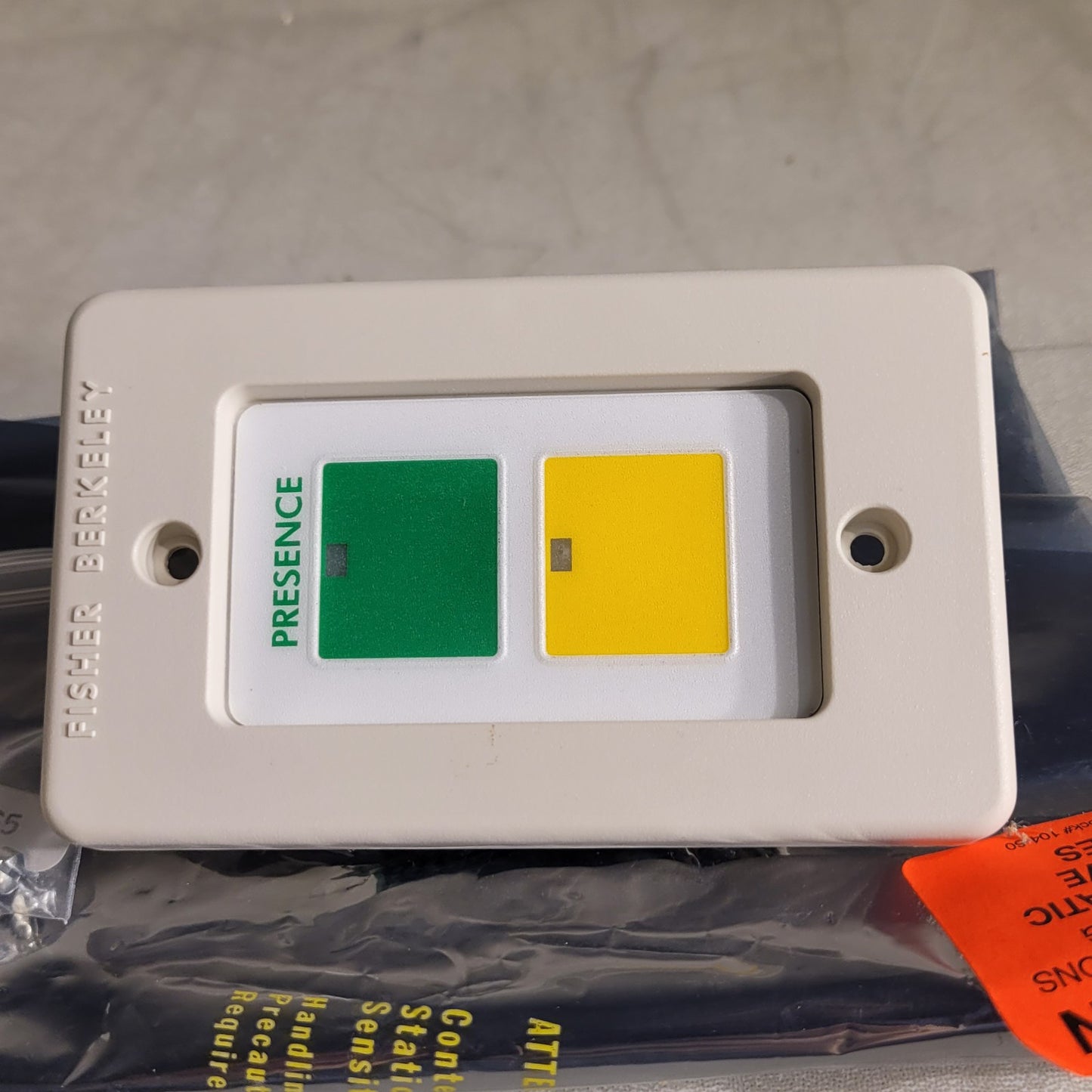 Fisher Berkeley HCBSP-10D Hospital Green Yellow Presence Press Signaling Button