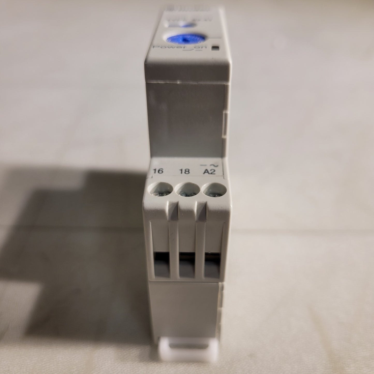 Finder Timer Type 82.41 24-48VDC 24-240VAC 5A 0.05s-10h
