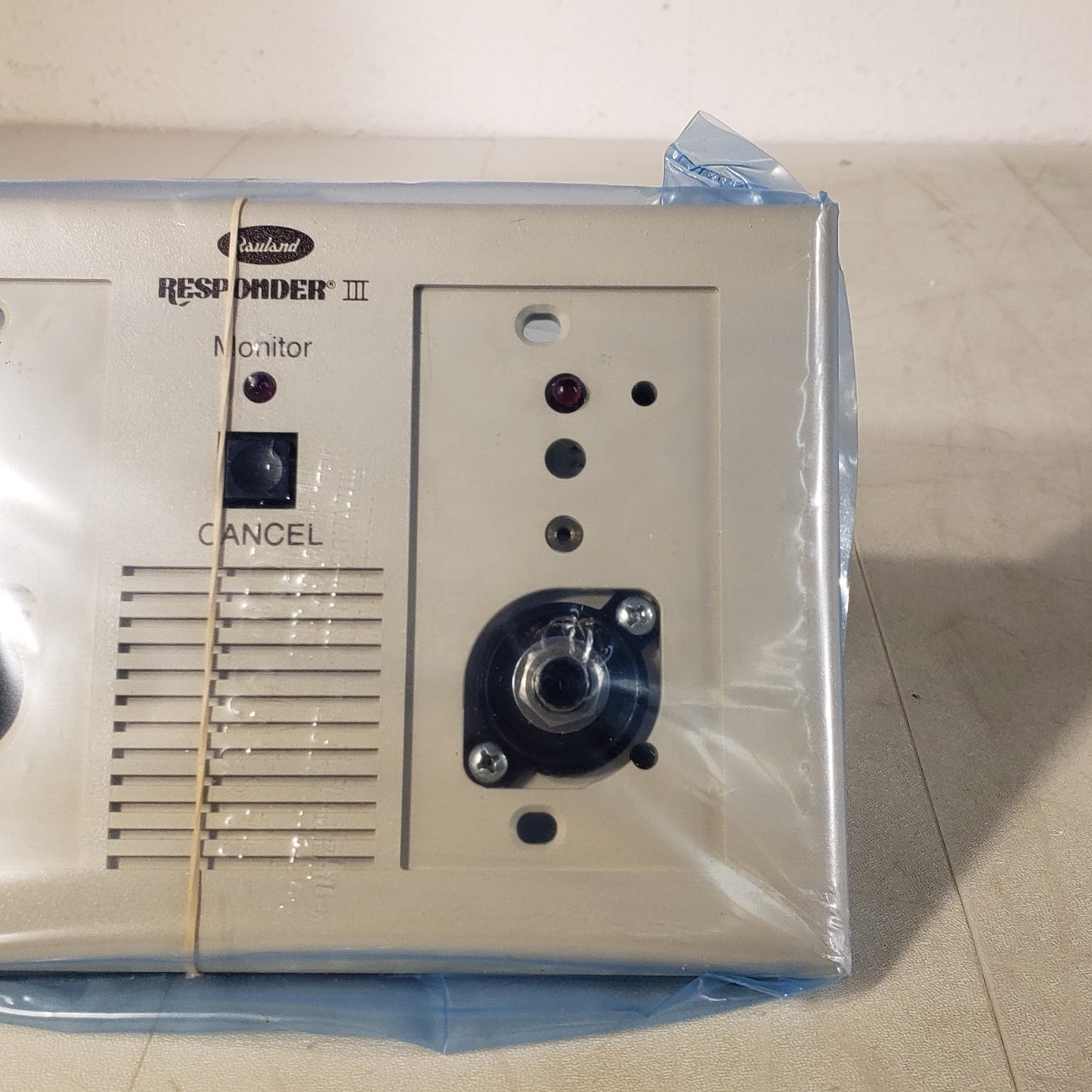 Rauland DS200 Responder III Dual Patient Station Alert System w Intercom Speaker
