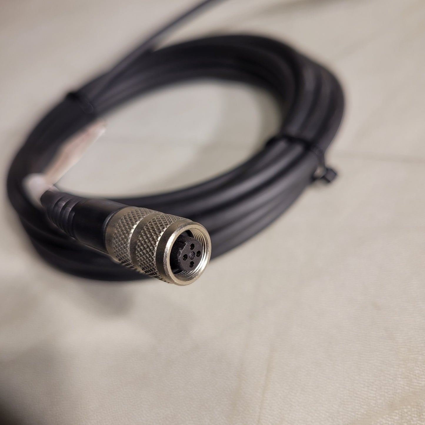 4-pin Female To Female Screw On Cable 11ft