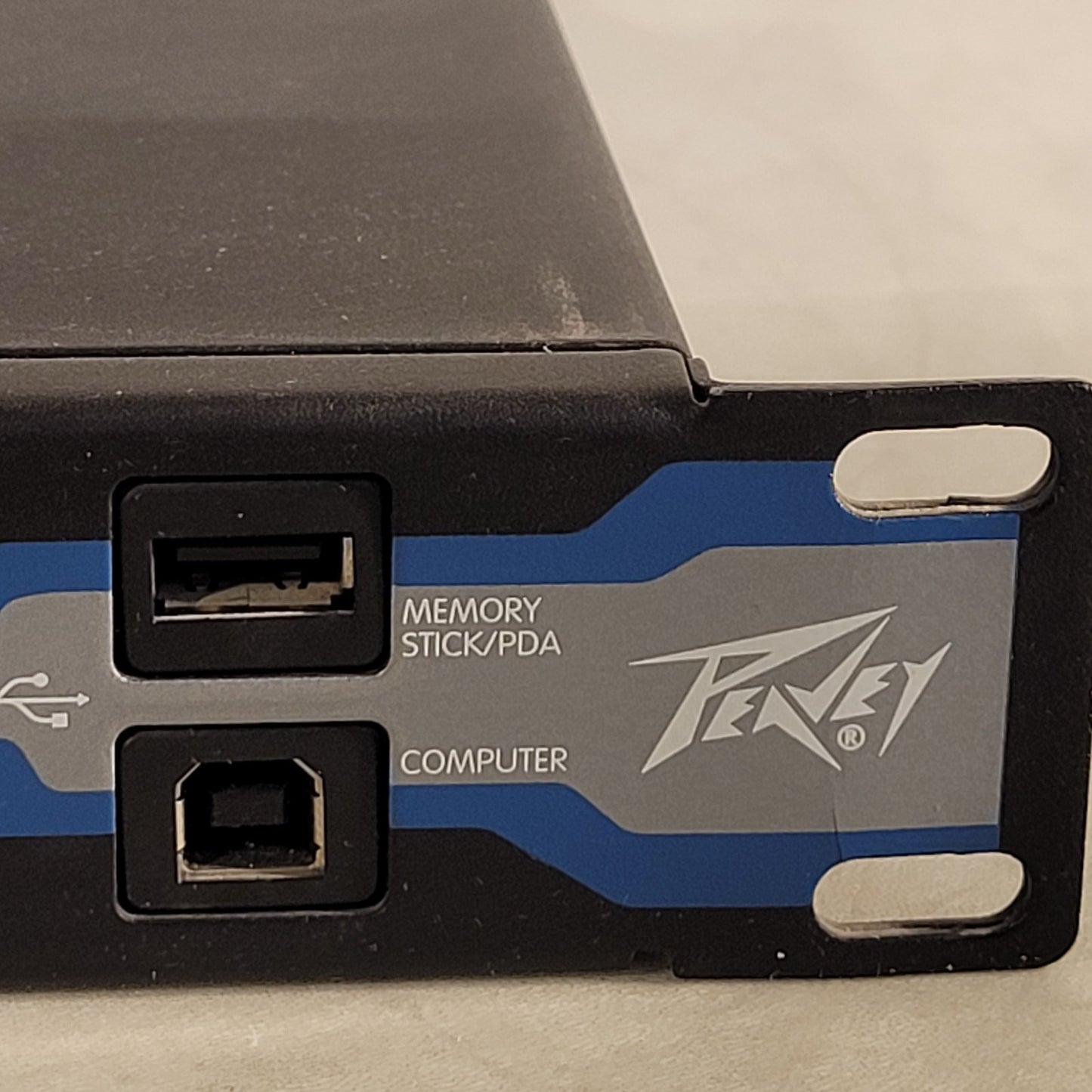 Peavey VSX 26 32-Bit Digital Loudspeaker Processor Management System 6 Outputs
