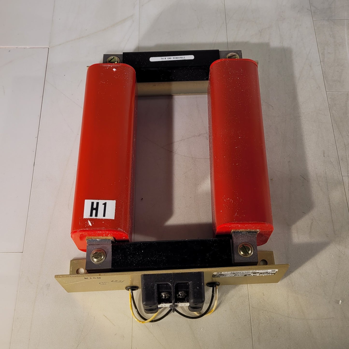 Square D Company 270 Current Transformer Ratio 800:5 25-400Hz 5.0 VA 60Hz