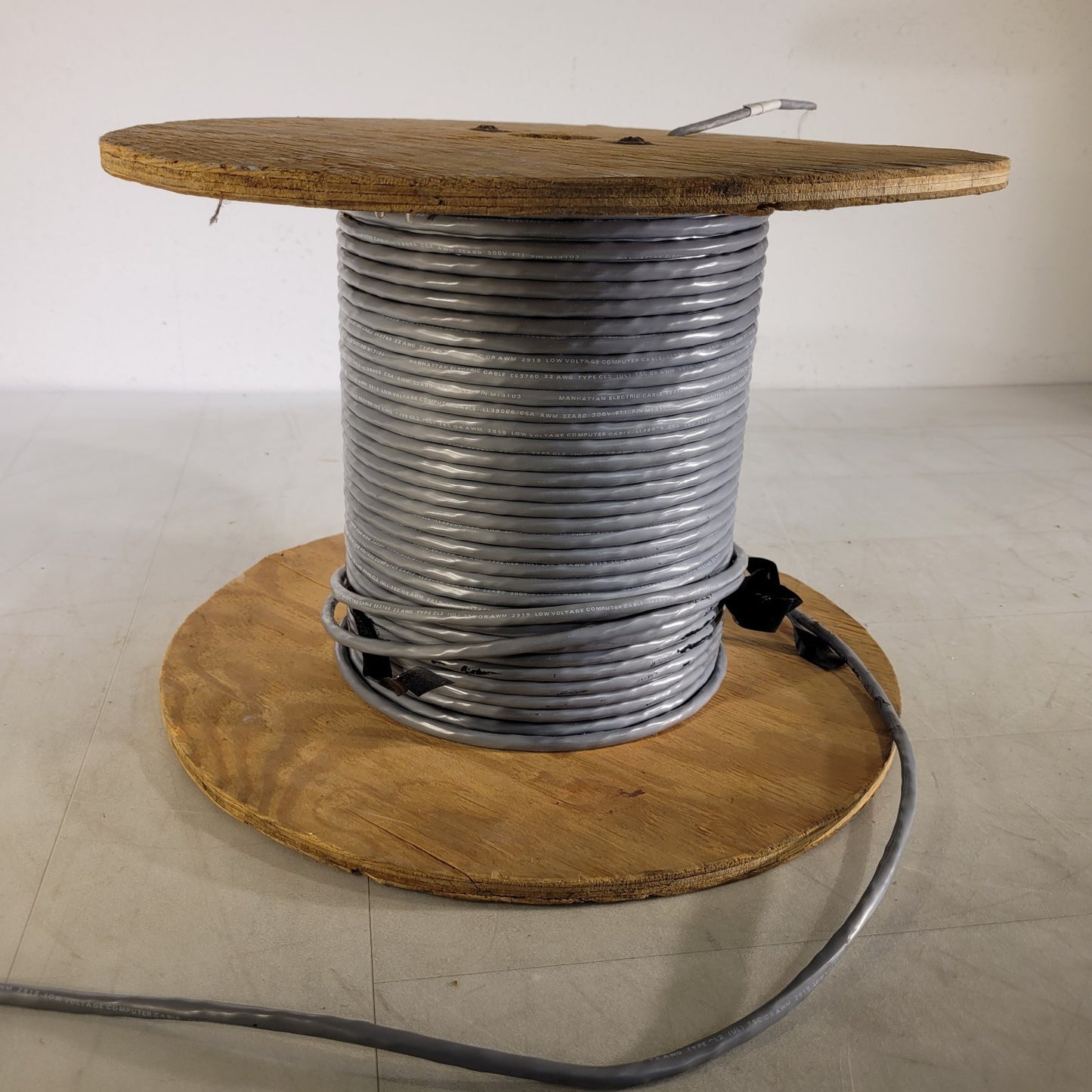 PRICE PER FOOT - Manhattan Alpha 13103 3-pair 22AWG Low Voltage Computer Wire