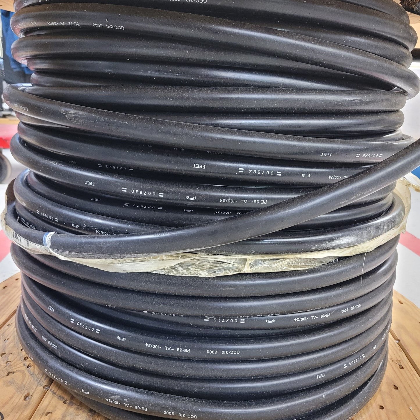 PRICER PER FOOT - General Cable 010-2000 100-Pair 24AWG Colorful Copper Wire