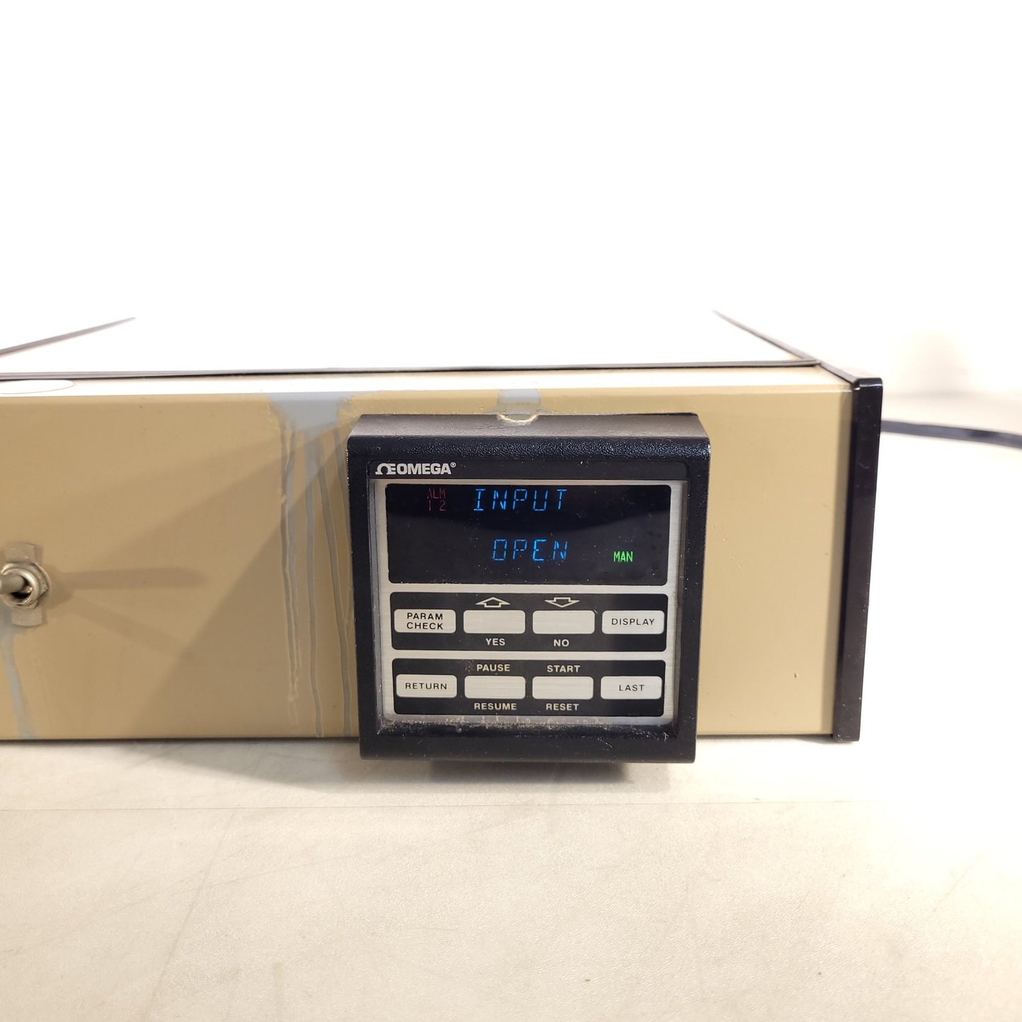 Omega CN-2041 Dual Output Temperature Controller Module B1-30LZ-1201 w/ Relay