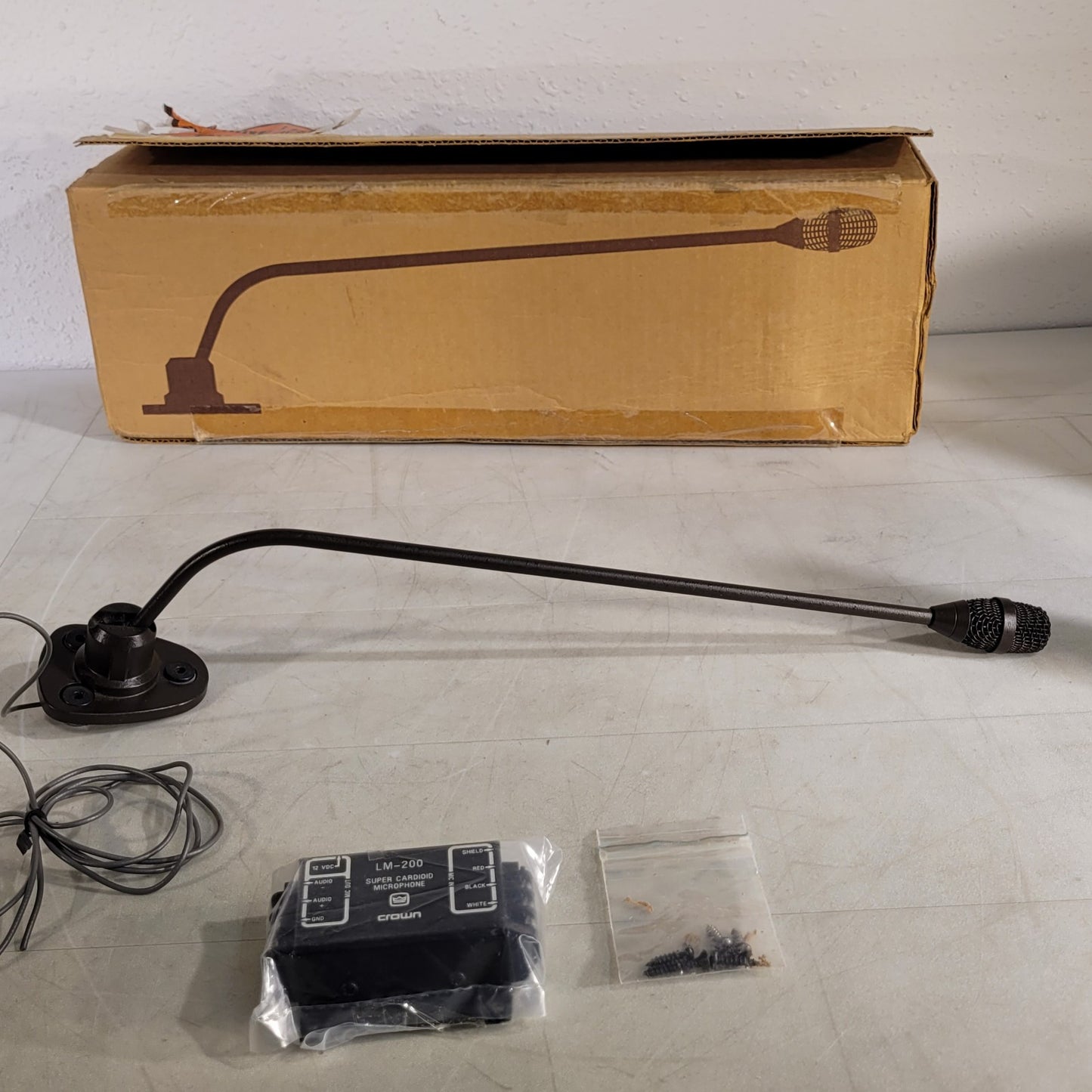 Crown LM-200B Lectern Microphone Super Cardioid Brown 16" Long