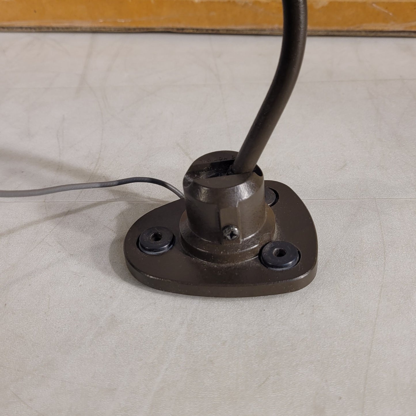 Crown LM-200B Lectern Microphone Super Cardioid Brown 16" Long