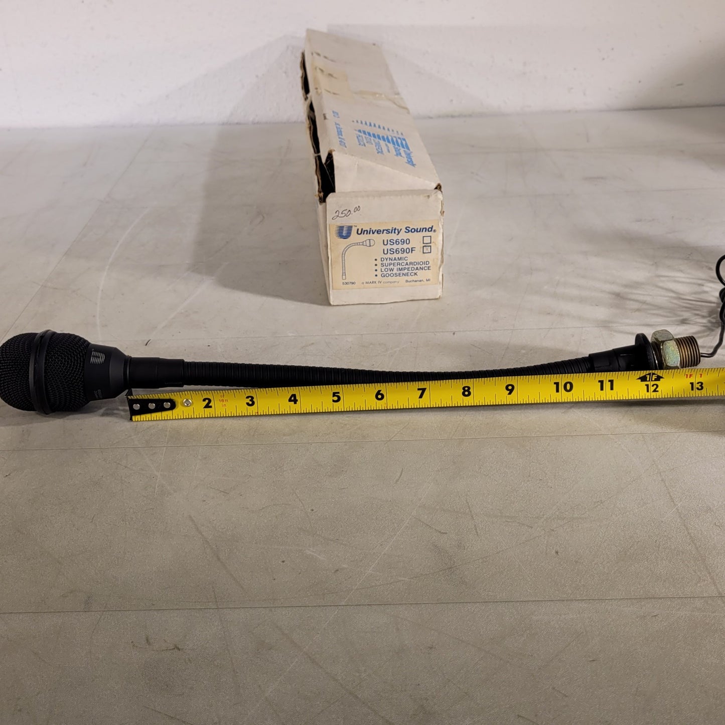 University Sound US690F Neodymium Dynamic Low Impedance Gooseneck Microphone