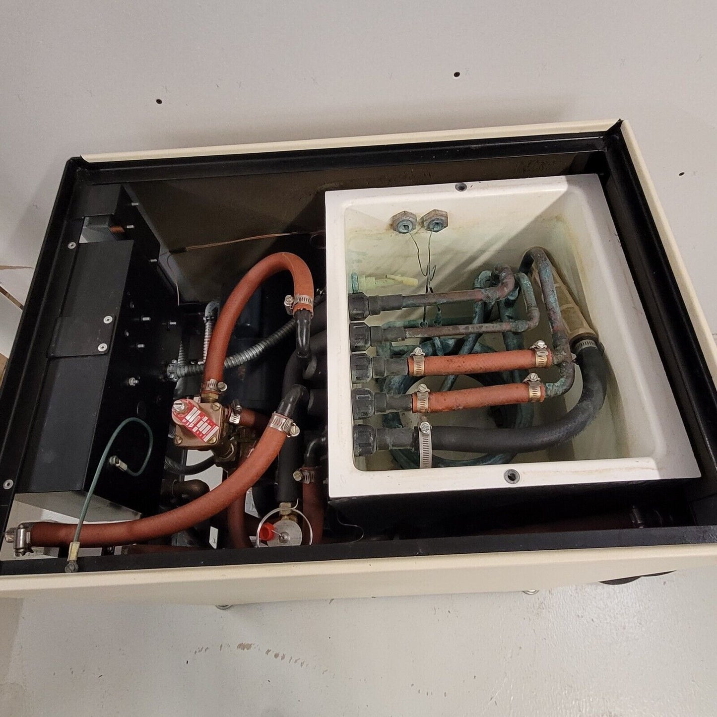 Haskris R100 Water Recirculating Chiller Pump 208/230v