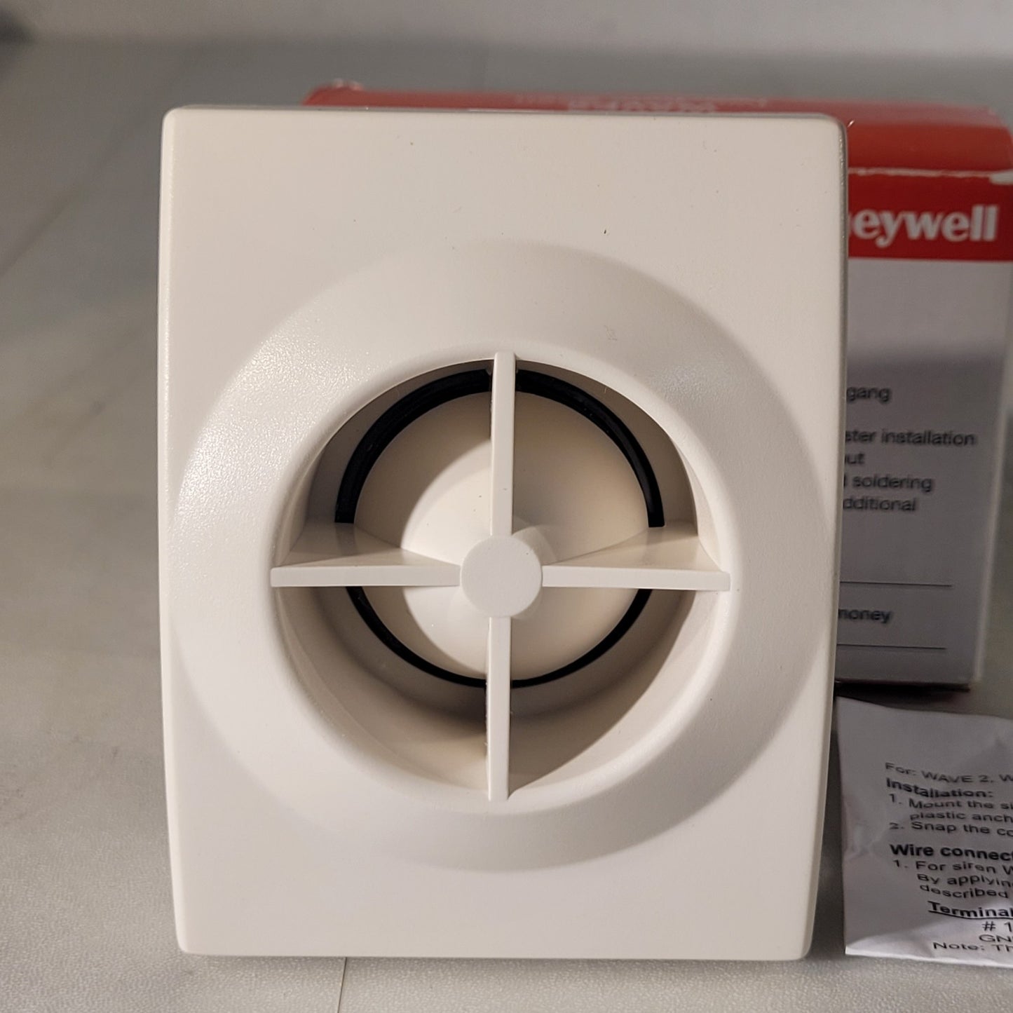Honeywell Wave 2 Two Tone Siren Indoor Siren 106dB BP7204