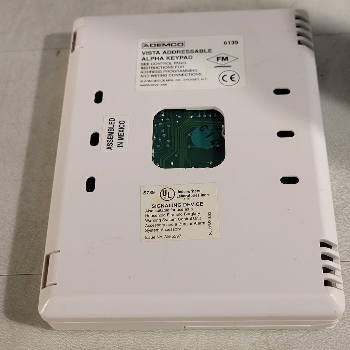 Ademco 6139 Vista Addressable Alpha Keypad White