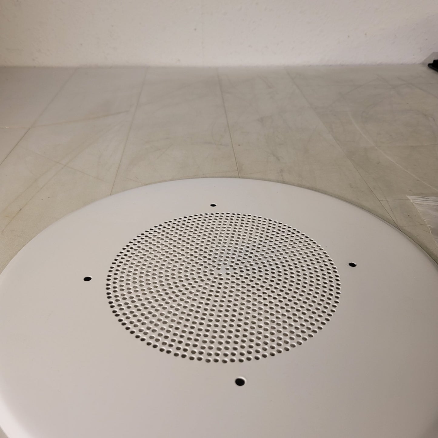 General Purpose 8" Speaker Baffle White with Hardware Cover