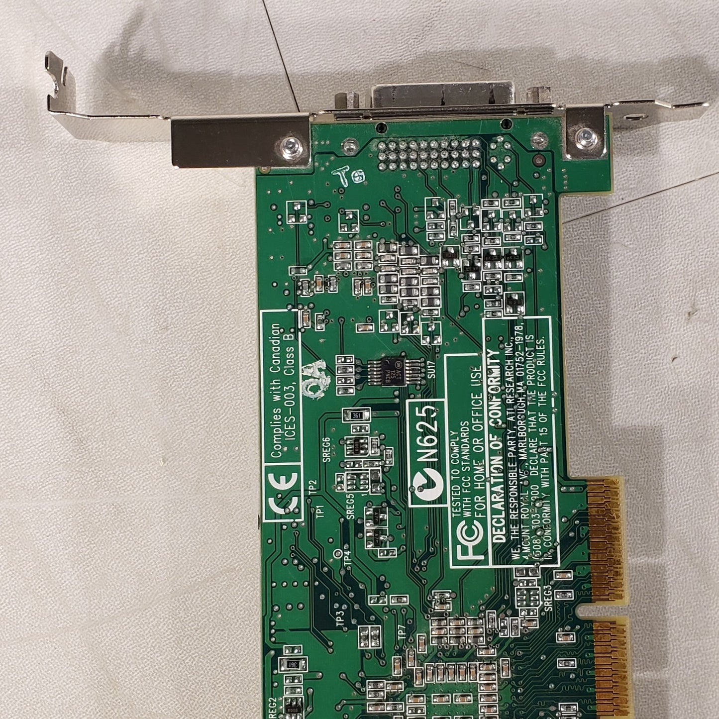 ATI E-G012-01-3614(B) (VCS3-3) AGP DVI Video Card