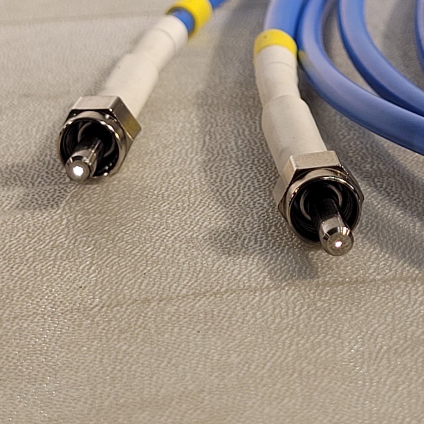 Fiber Optic Two7F-200-2-UV/VIS-PVC-SMA Bifurcated Fiber Optic Cable 300-1100 nm