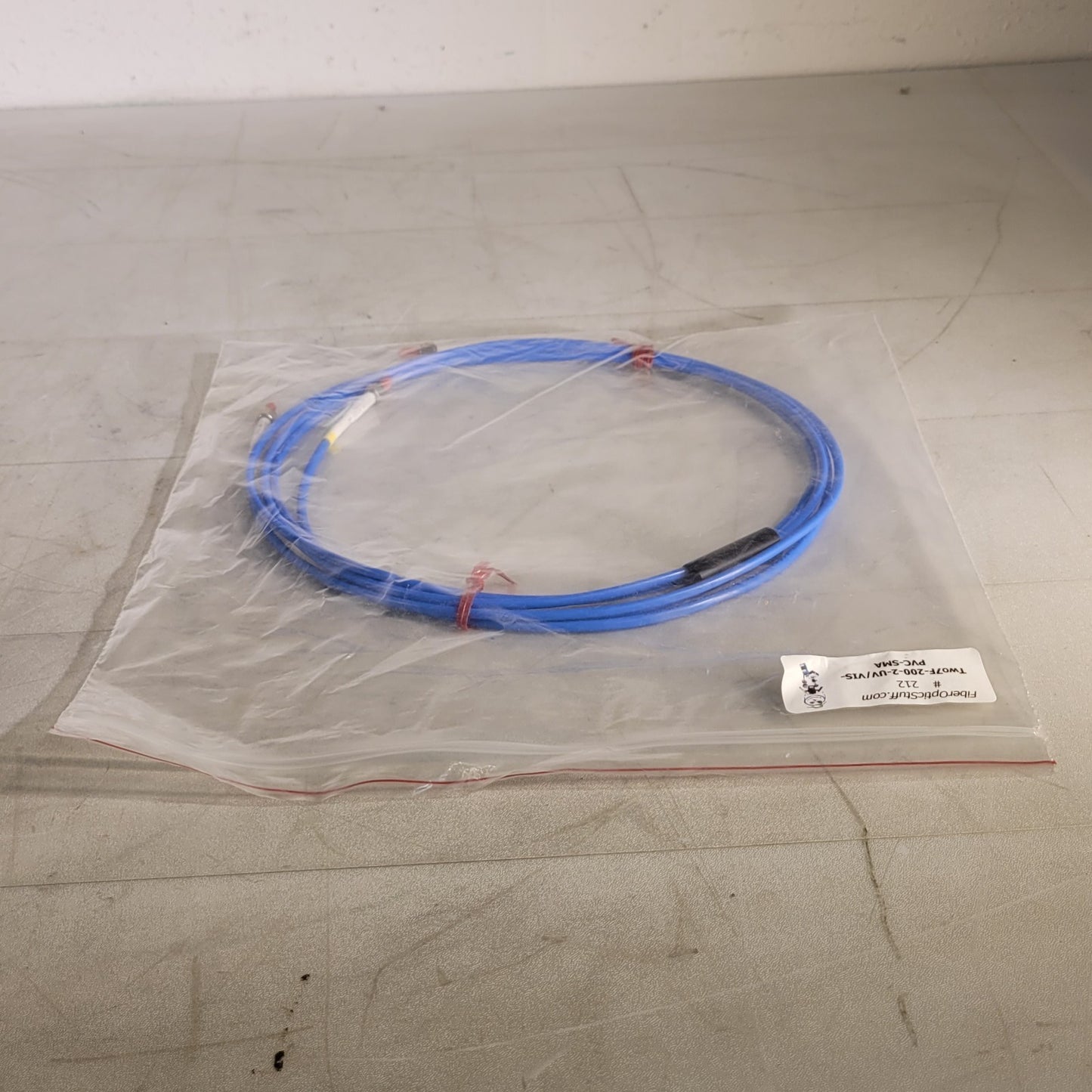 Fiber Optic Two7F-200-2-UV/VIS-PVC-SMA Bifurcated Fiber Optic Cable 300-1100 nm