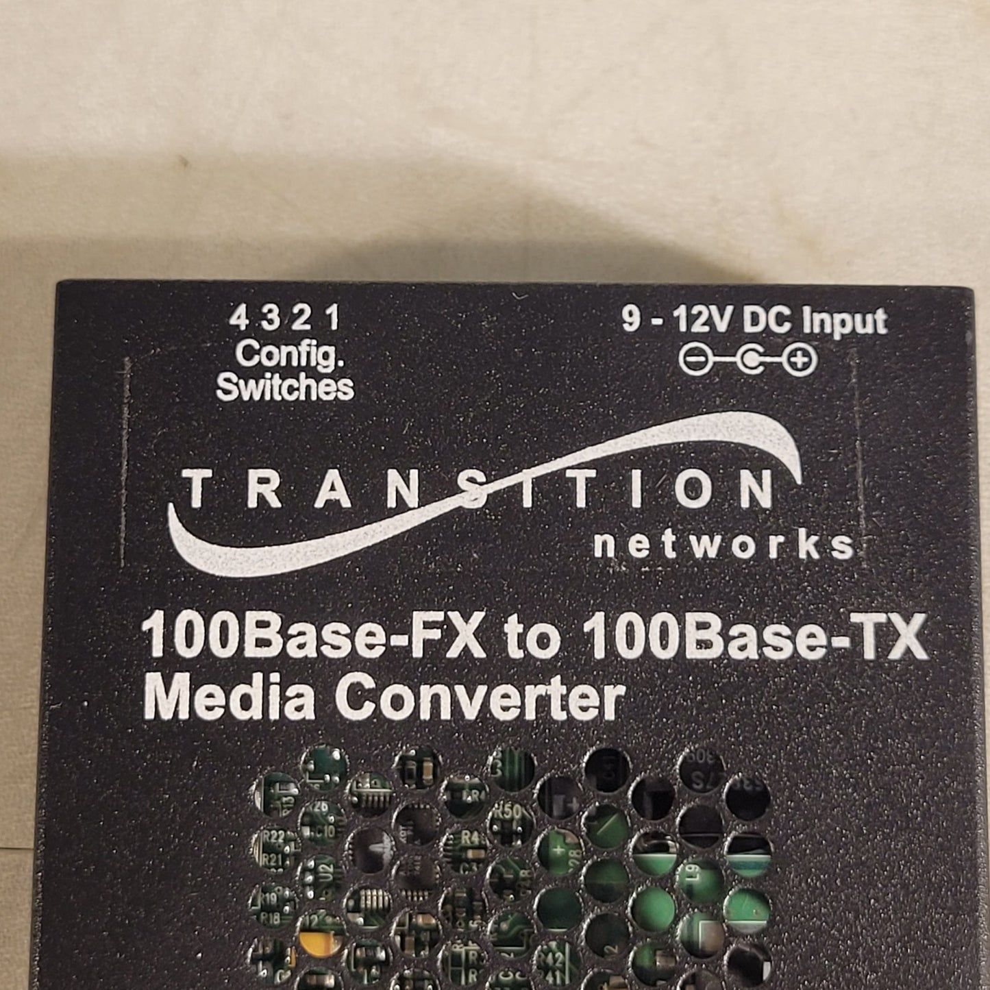 Transition Networks J/FE-CF-03 100Base-FX to 100Base-TX Media Converter
