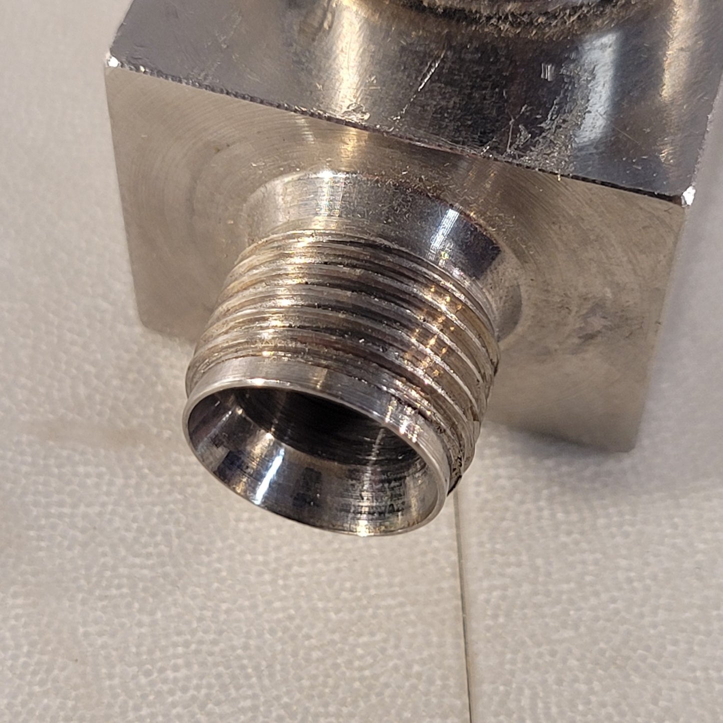 Swagelok Stainless Steel Bellows Sealed Valve SS-6BG 3/8" Swagelok Needle