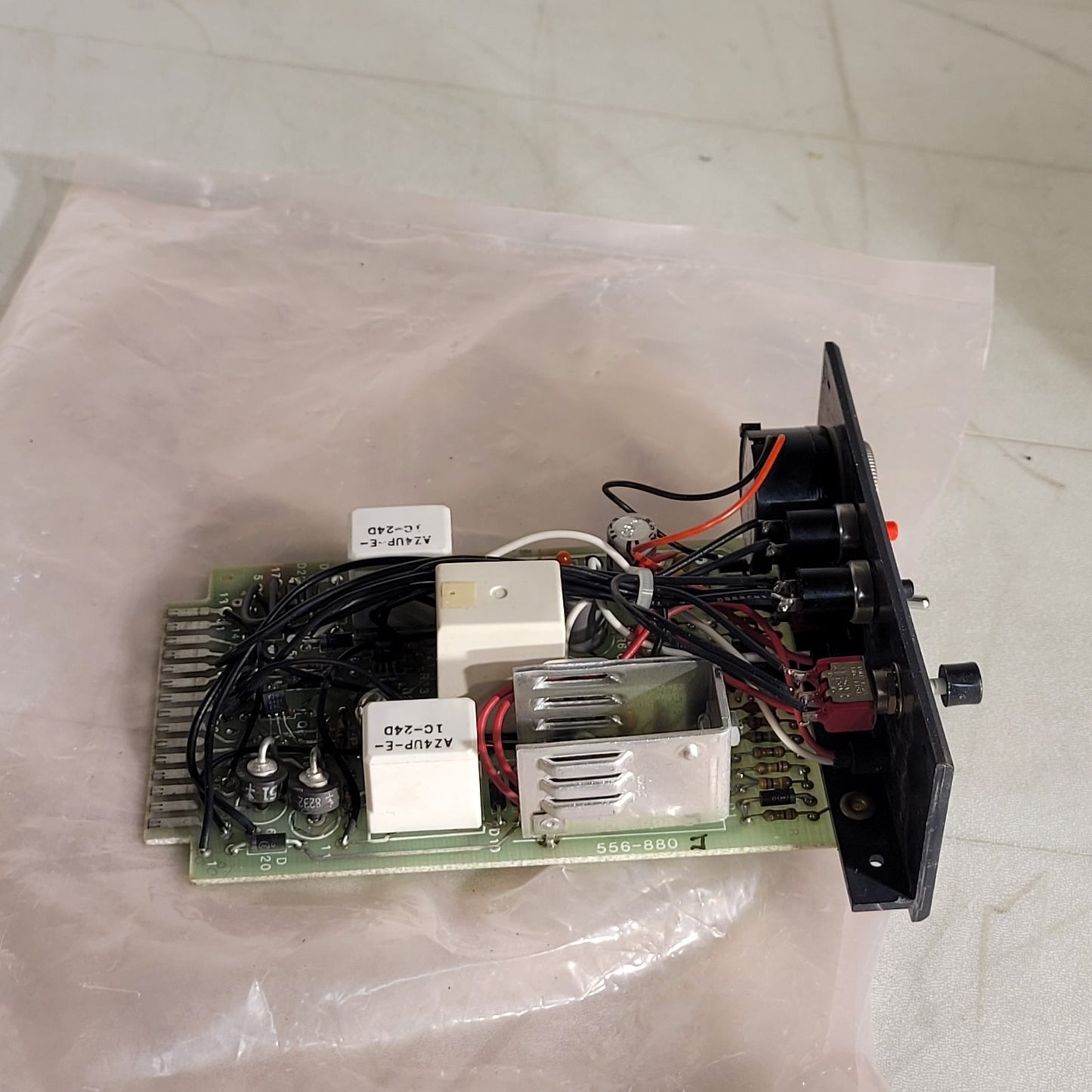Vintage Simplex 557-880 Fire/TBL Control Switch Card Replacement
