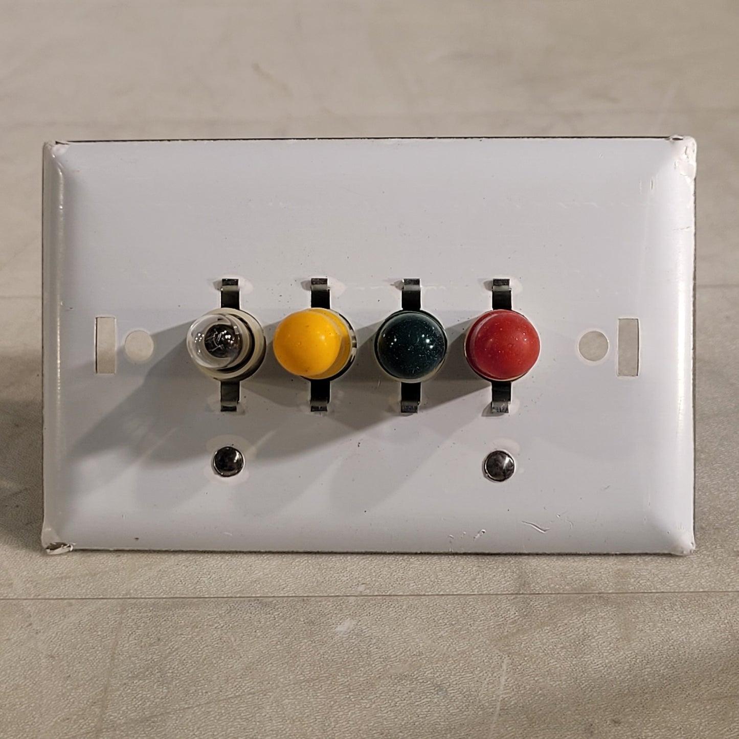 Fisher Berkeley HDL-40-BU Hospital Red Yellow White Signaling Lights 4-Light