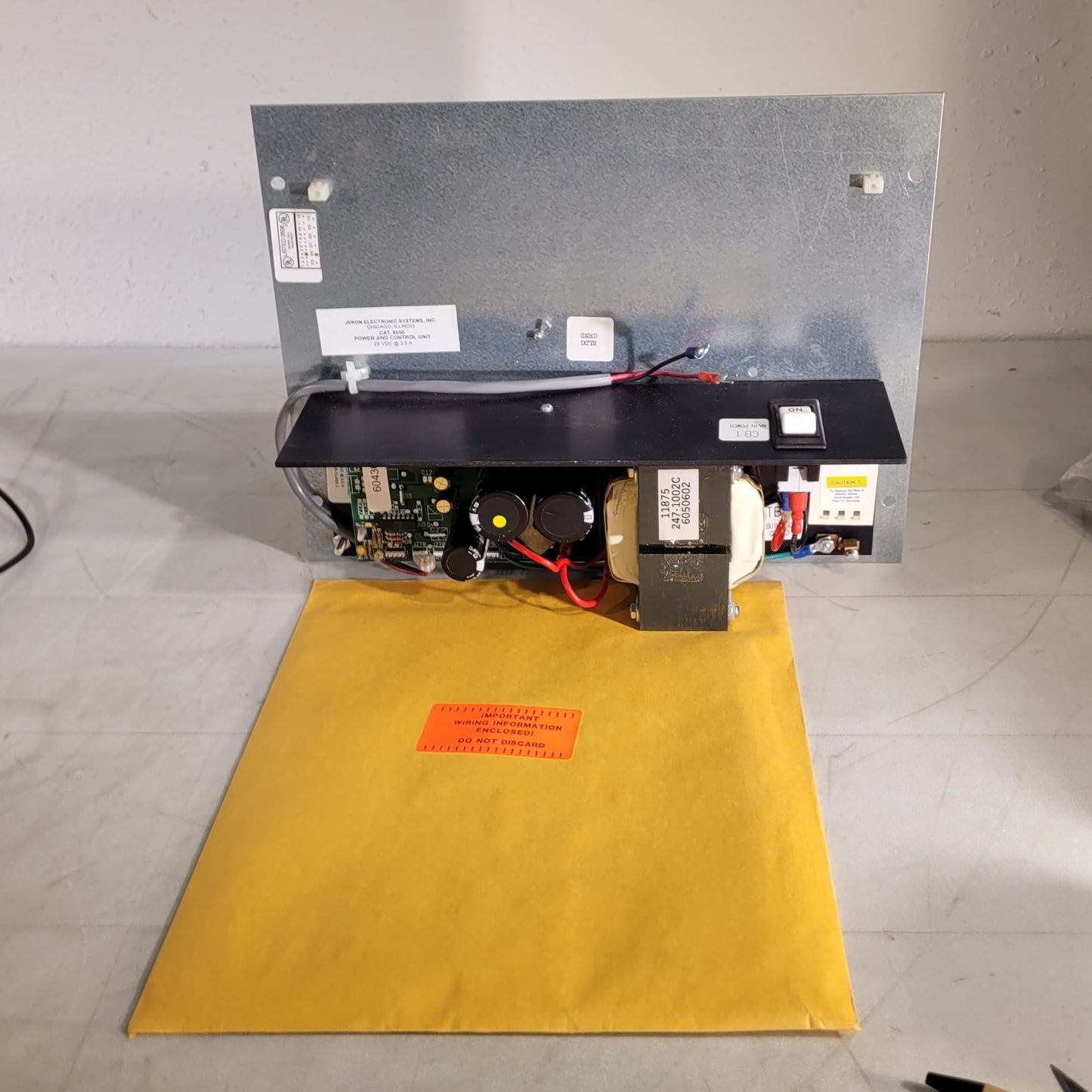 Jeron 8650 Power Supply And Control Unit 28VDC 3.5A