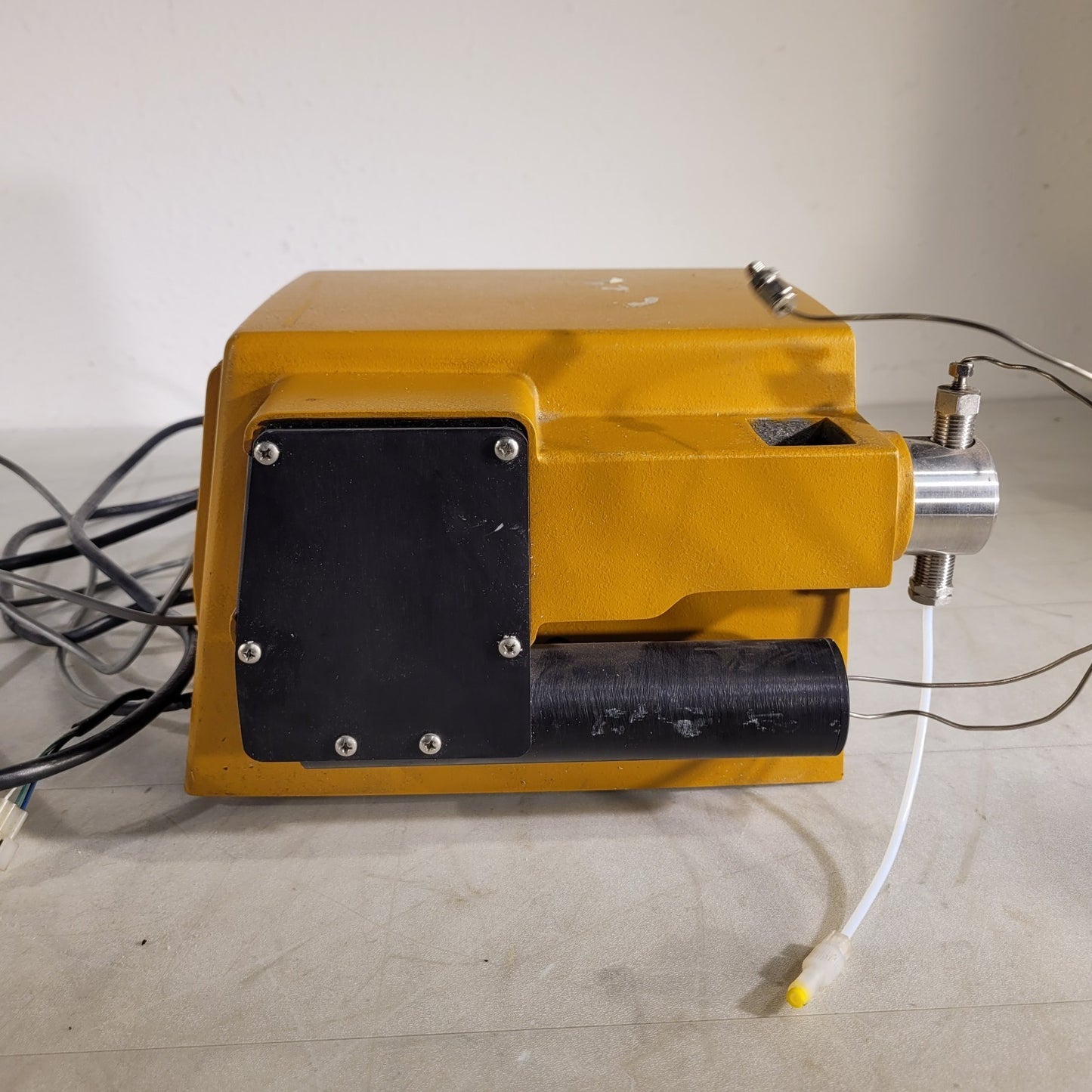 Beckman Model 110A Liquid Chromatograph Pump 115v Solvent Delivery Pump