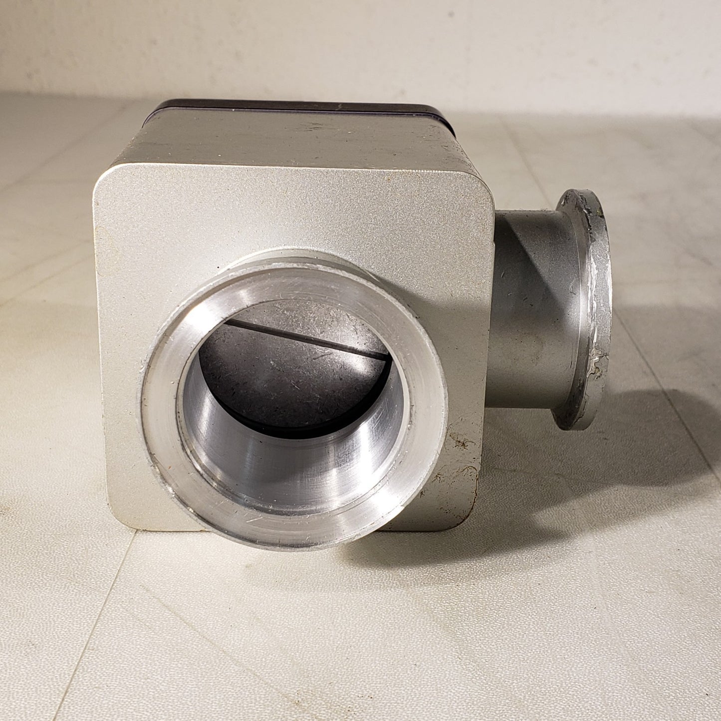 Varian KF40 NW40 1242-L5680-301 High Vacuum Spring Bellows Valve Fitting Angle