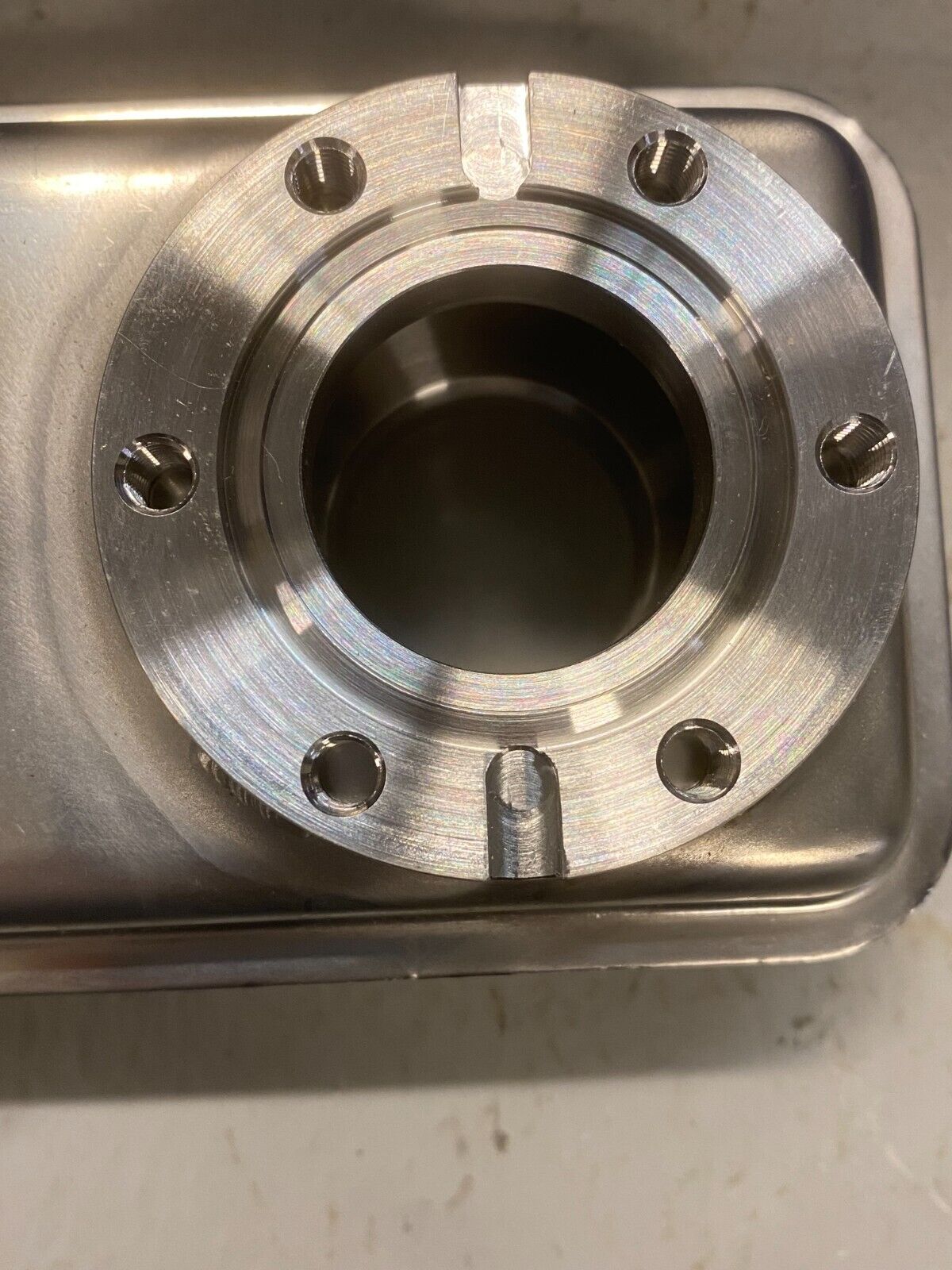 VAT 2.75" CF Conflat DN35CF Pneumatic Gate Valve High Vacuum SS F-36353-01