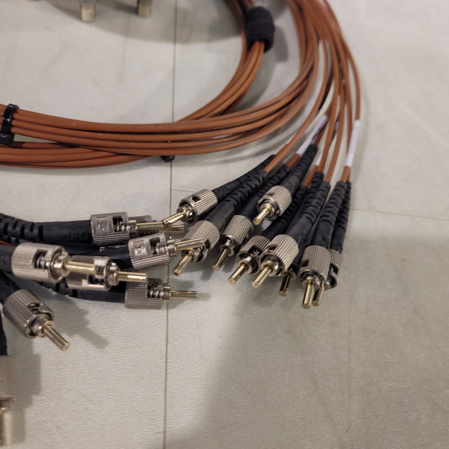 ISO-K 100 Visible Light 9-Port Fiber Optic Feedthrough w/ ST Cables High Vacuum