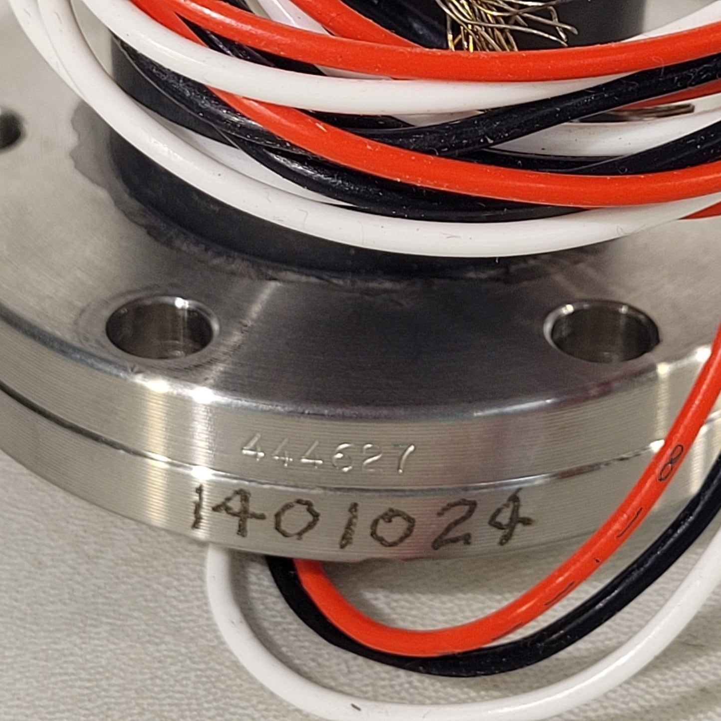 DN35CF 2.75" CF Conflat 3-Wire Electrical Feedthrough High Vacuum SS 14-01024