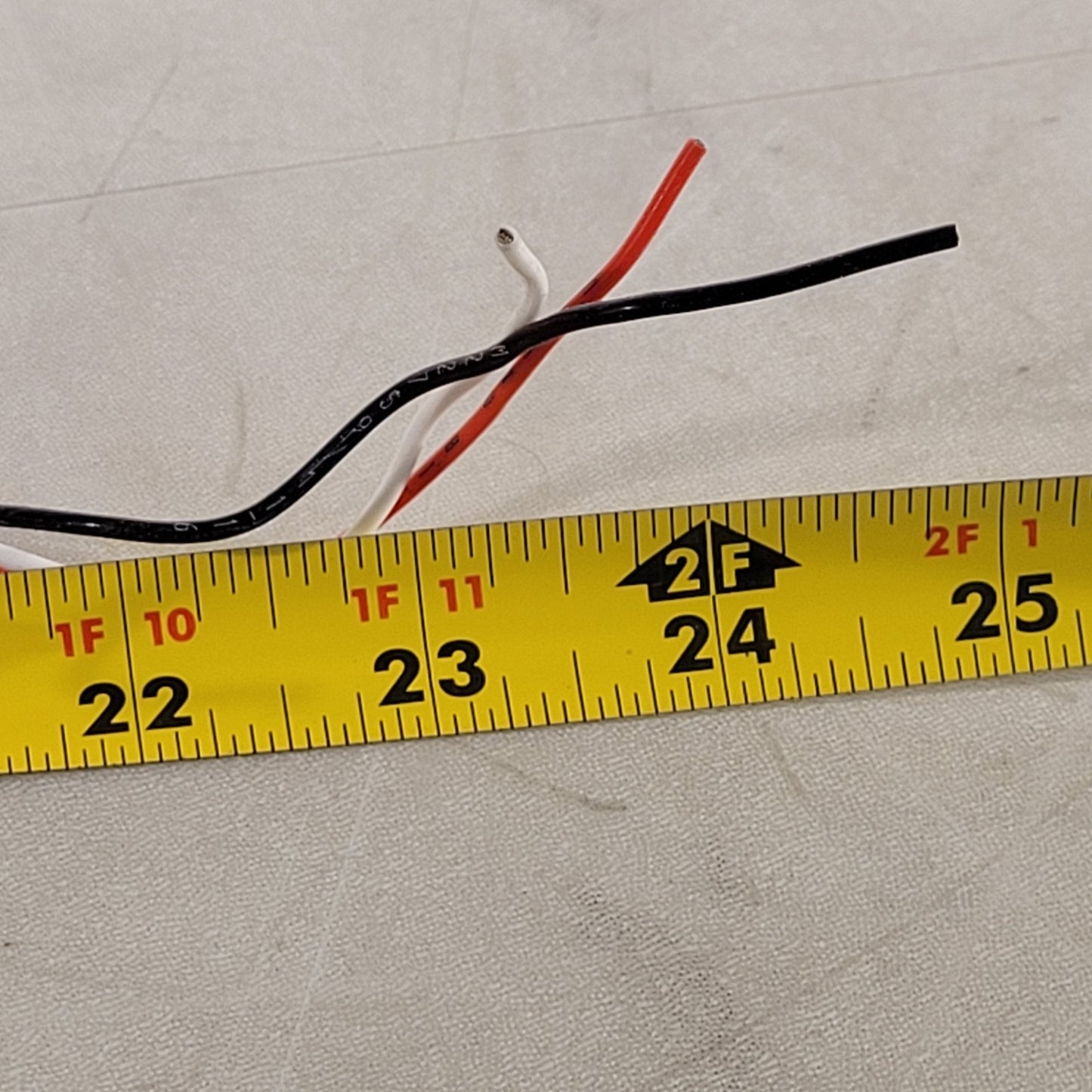 DN35CF 2.75" CF Conflat 3-Wire Electrical Feedthrough High Vacuum SS 14-01024