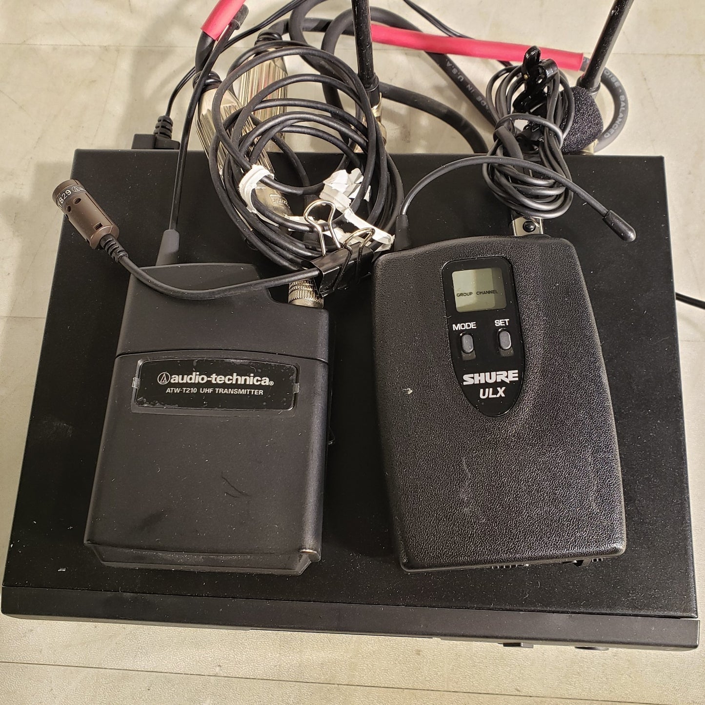 Audio Technica ATW R2100 ATW T210 Shure ULX1-M1 Audio Wireless Mic RX & TX