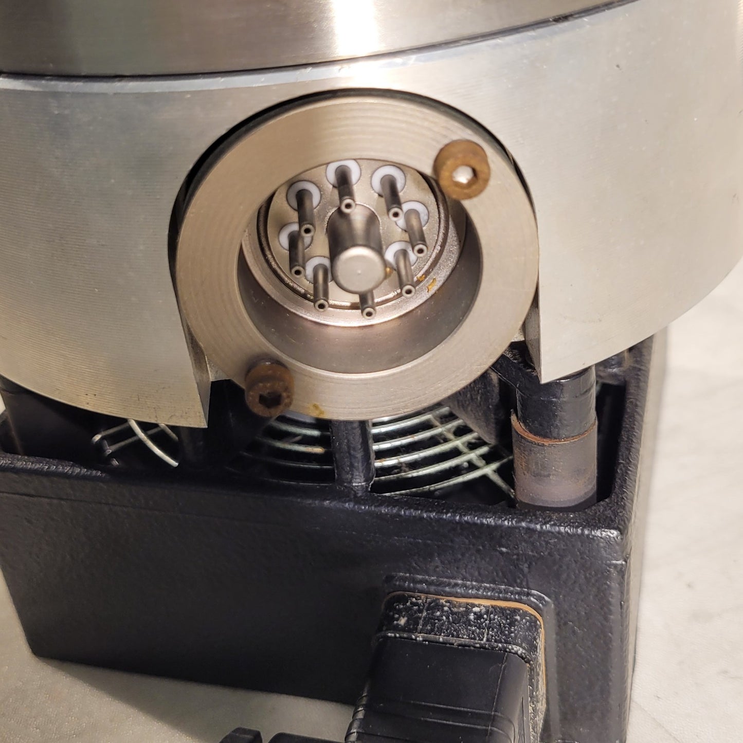 Leybold Heraeus Turbovac 360 Turbo Vacuum Pump Conflat 6" CF CF100 DN100CF w Fan