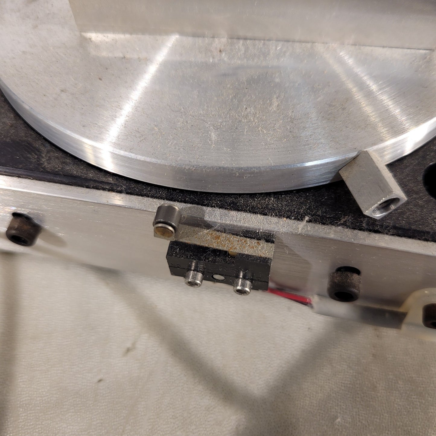 Parker Positioning Rotary Positioner Stage 20501.5-P W/ 24V Stepper Motor