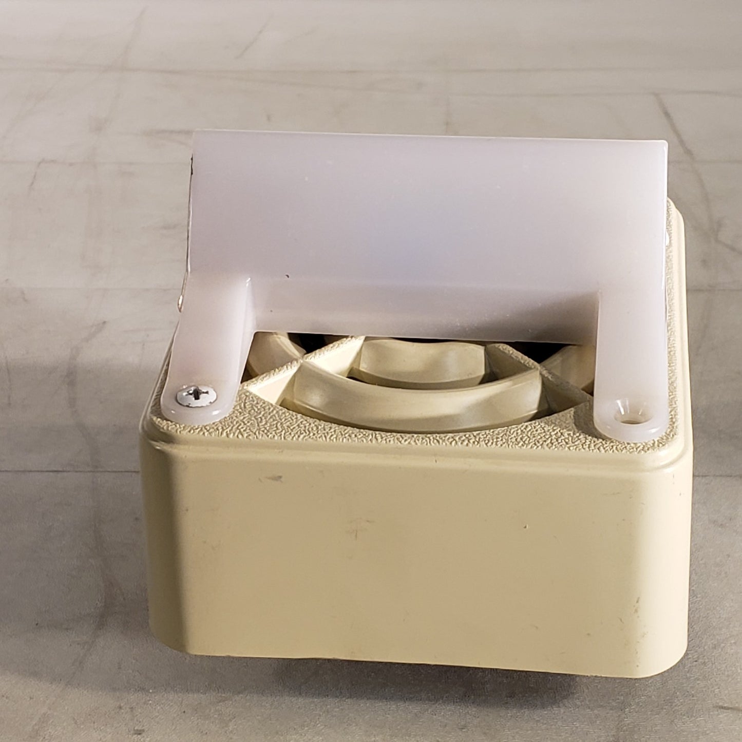 Federal FS SPA A2 Loudspeaker 0.4-4KHZ Alert Evacuate Device With Stob Light