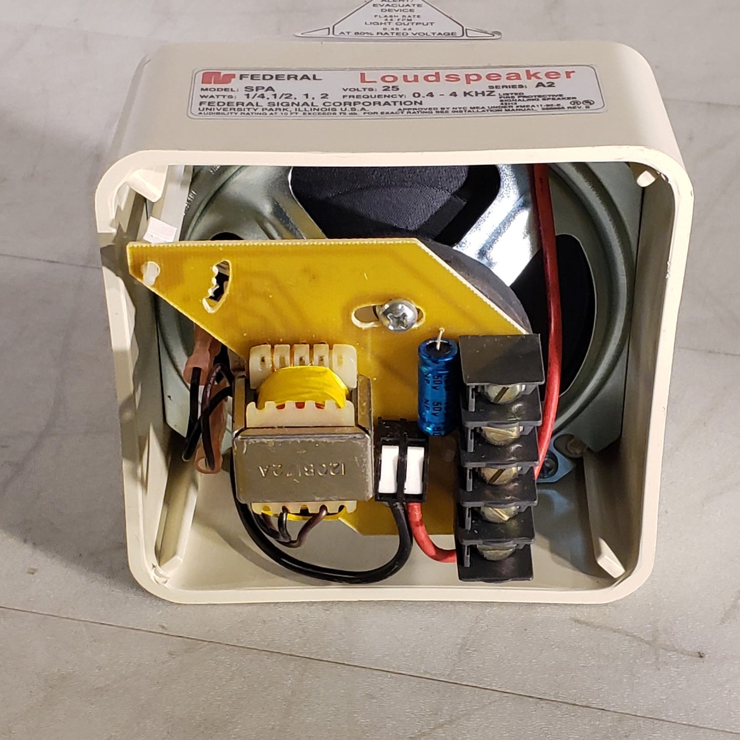 Federal FS SPA A2 Loudspeaker 0.4-4KHZ Alert Evacuate Device With Stob Light