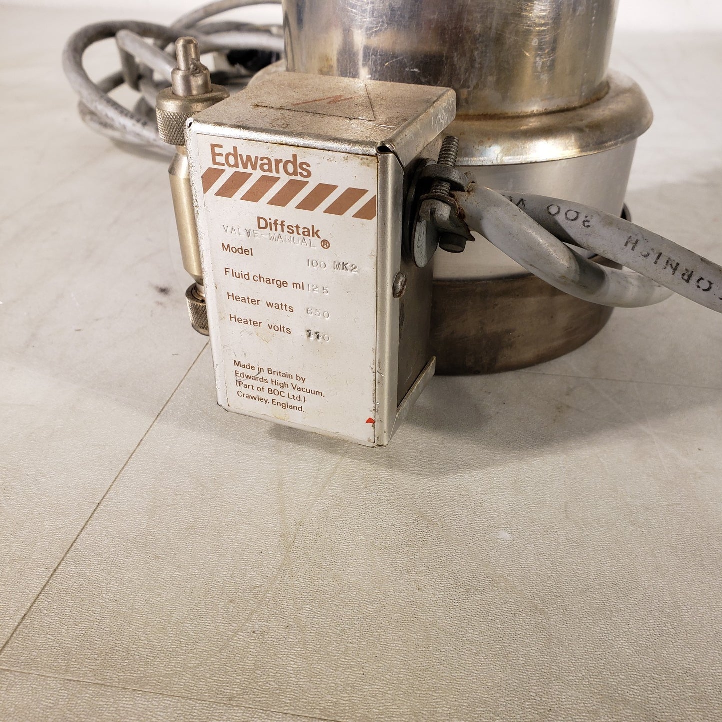 Edwards Diffstak 100MK2 Diffusion High Vacuum Pump ISO ISO-LF LFB100 UHV w Valve