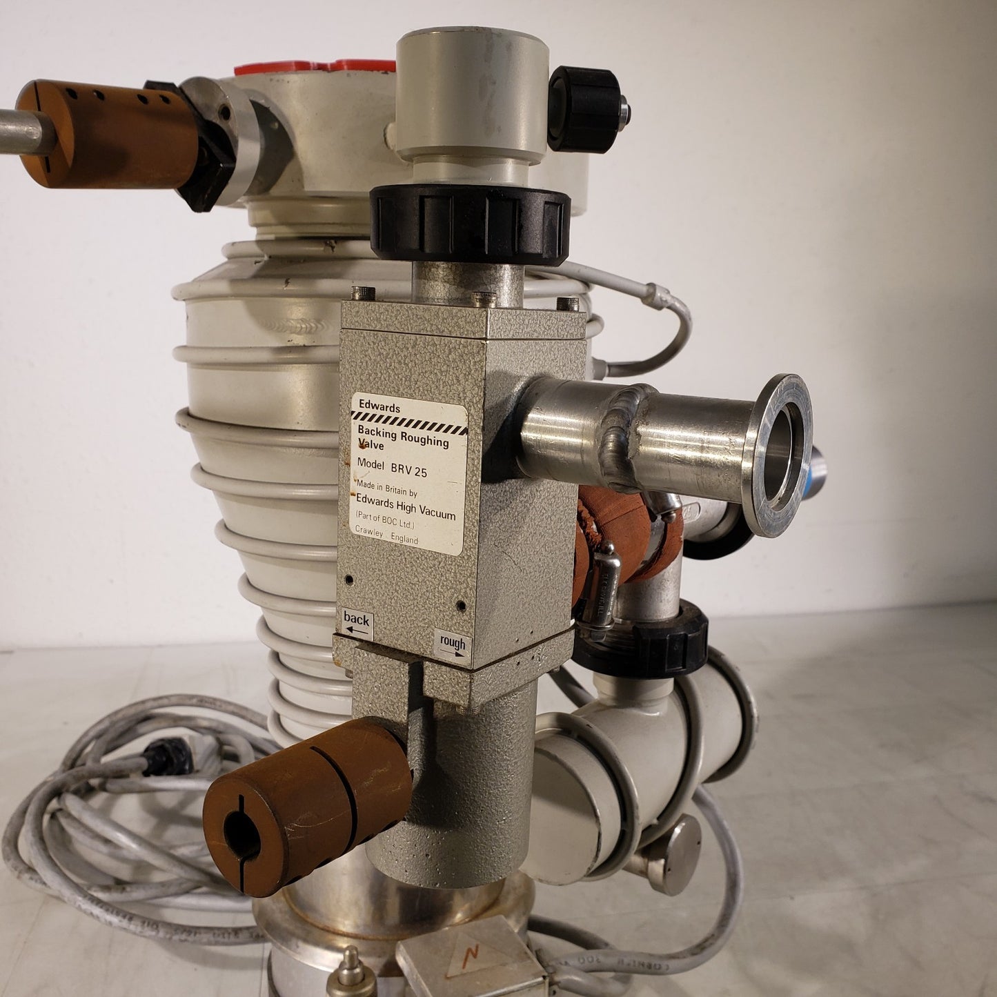 Edwards Diffstak 100MK2 Diffusion High Vacuum Pump ISO ISO-LF LFB100 UHV w Valve