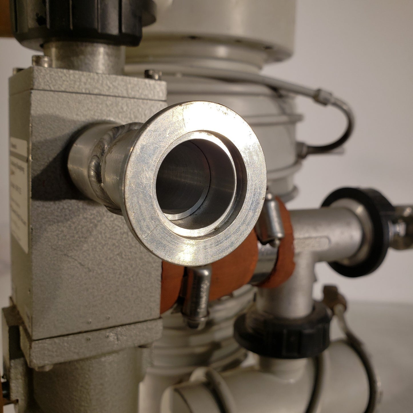 Edwards Diffstak 100MK2 Diffusion High Vacuum Pump ISO ISO-LF LFB100 UHV w Valve