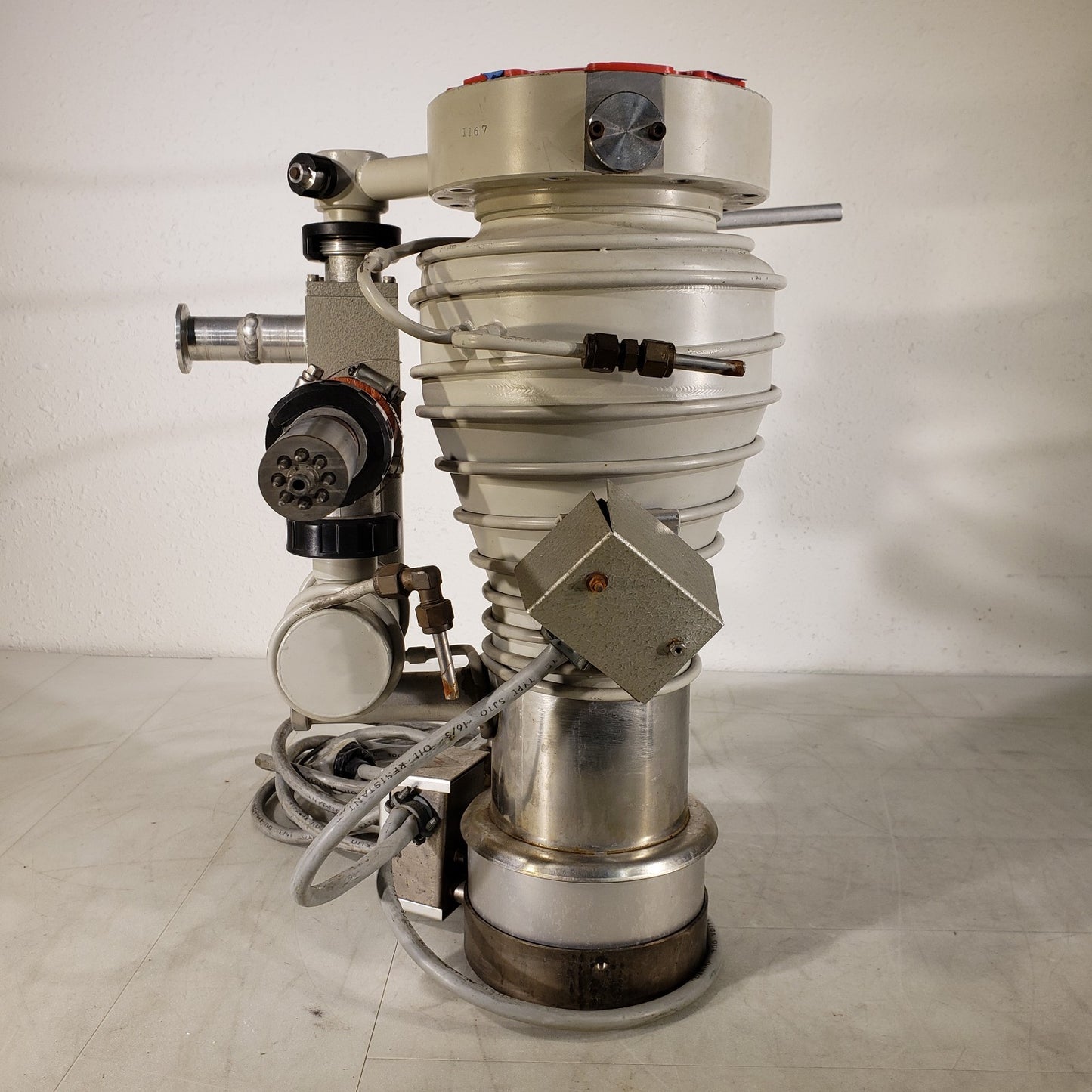 Edwards Diffstak 100MK2 Diffusion High Vacuum Pump ISO ISO-LF LFB100 UHV w Valve