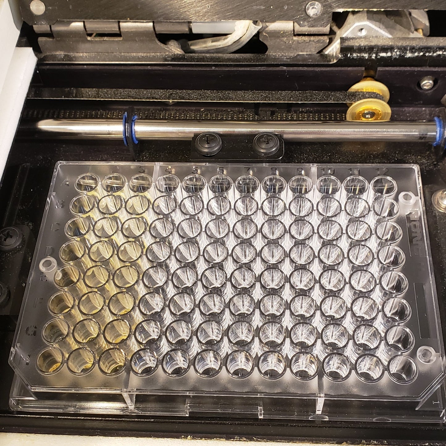 Bio-Tek ELx808IU Ultra Absorbance Microplate Reader Digital Data Analysis