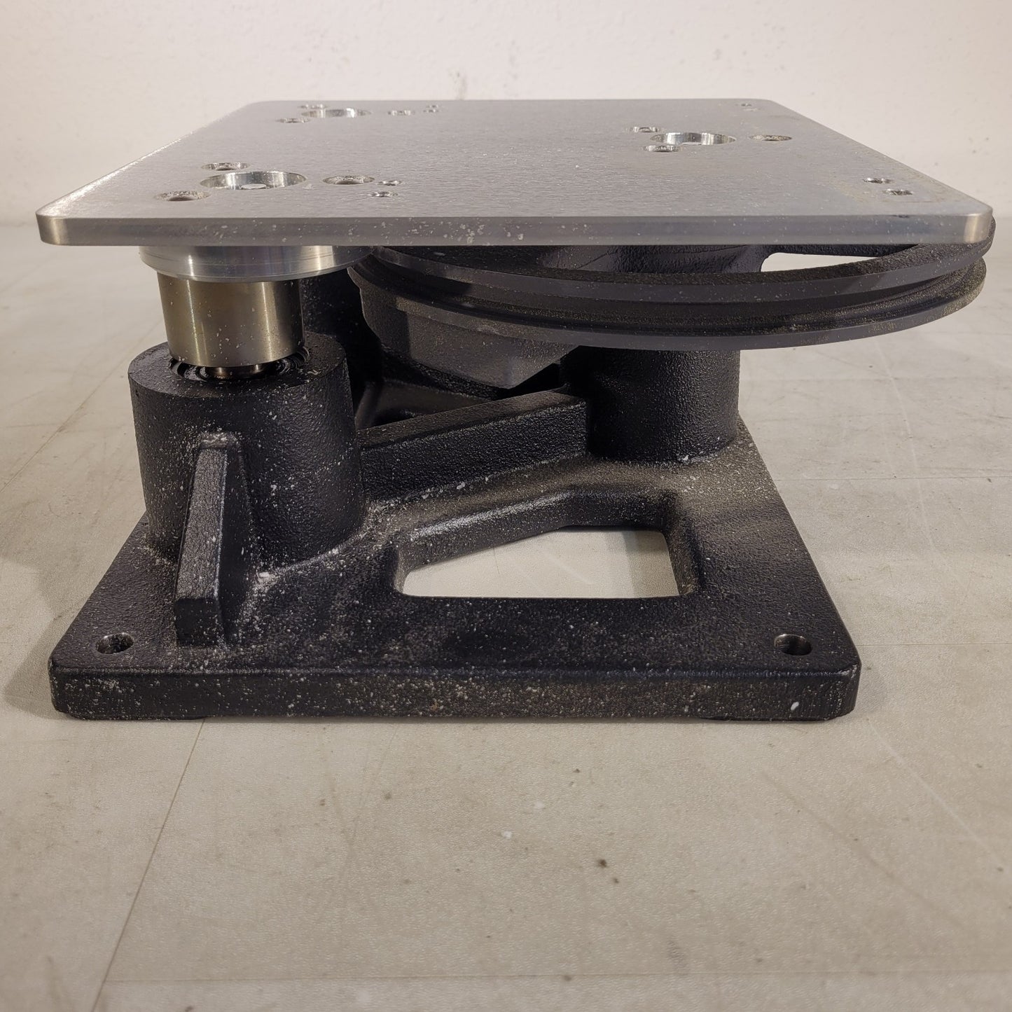 Thermo Scientific MaxQ 5000 Shaker Table D-210-122-02 RK Orbital Platform