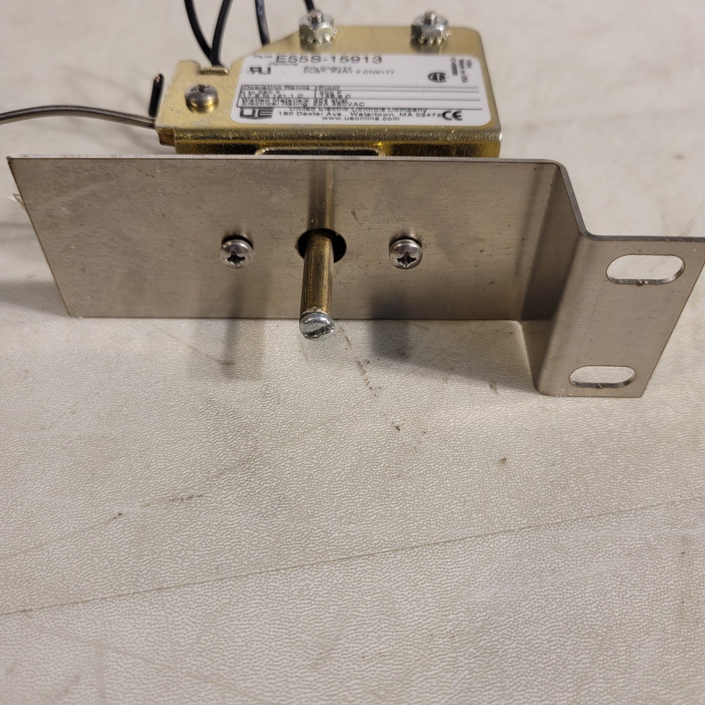 For Parts- United Electric Controls E55S-15913 Temperature Switch, 0-250° F
