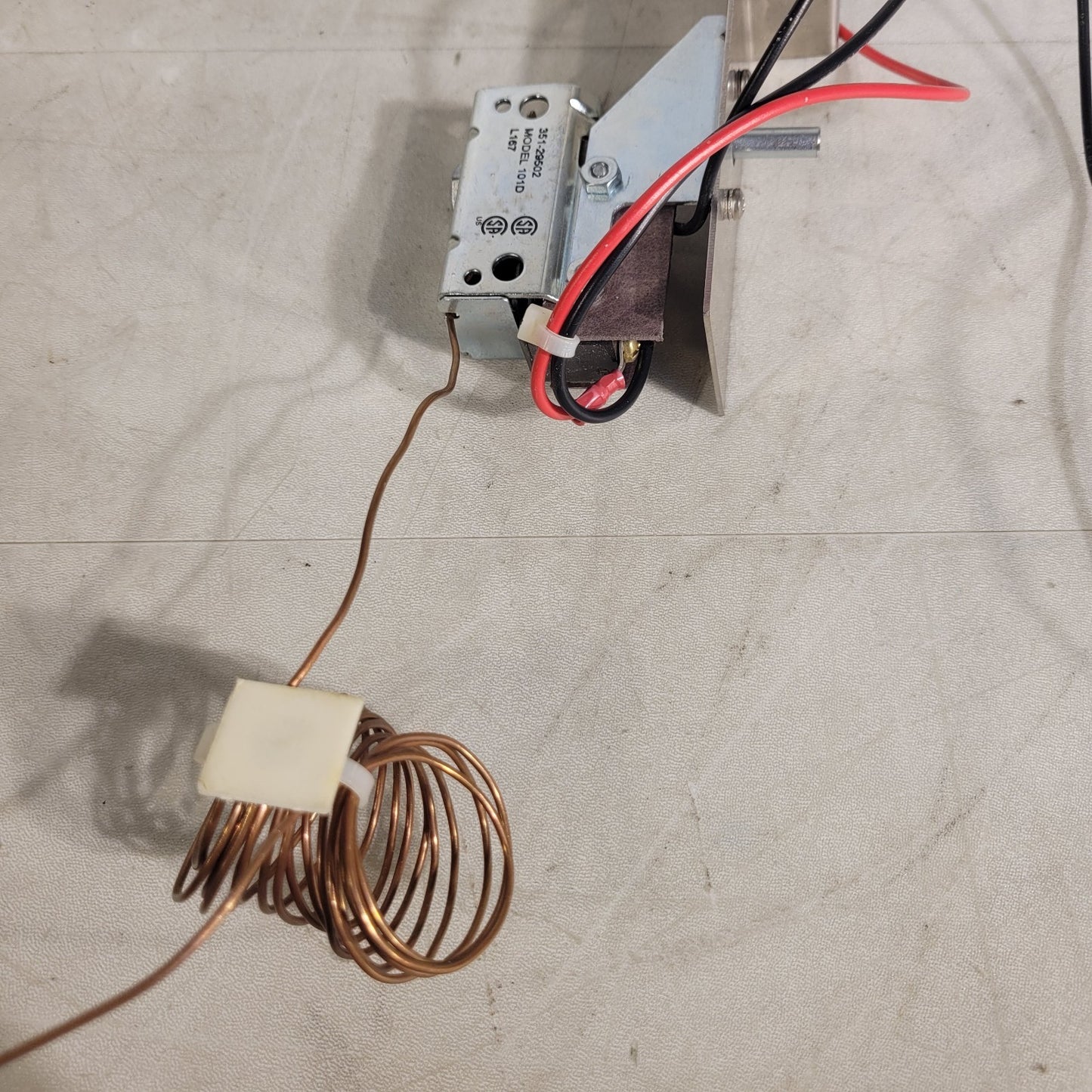 Stemco 351-29502 Capillary Cap Thermostat With Indicator LED Model 101D L167